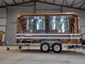 AKGI Remoques Cuisinieres Cote d'Ivoire - Retro Airstream Trailer