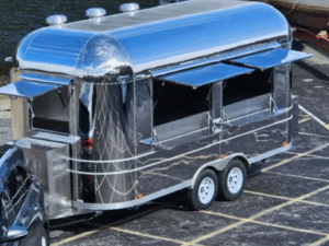 AKGI Remoques Cuisinieres Cote d'Ivoire - Retro Airstream Trailer